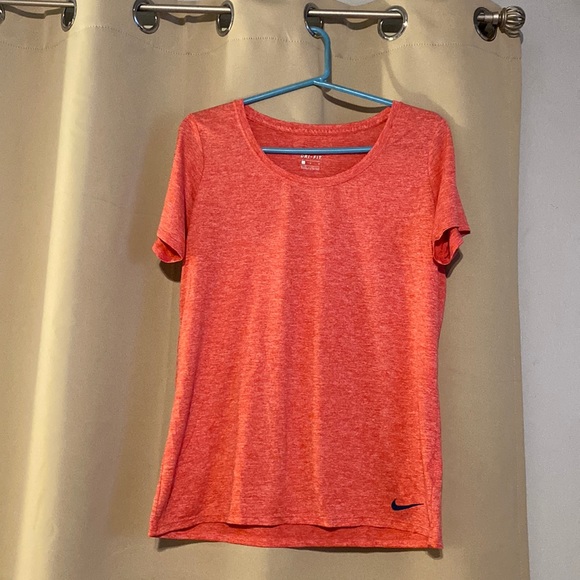 Nike Tops - 3/$20 Women’s size Large top